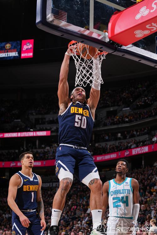 戈登底线突袭 无球切入完成2+1